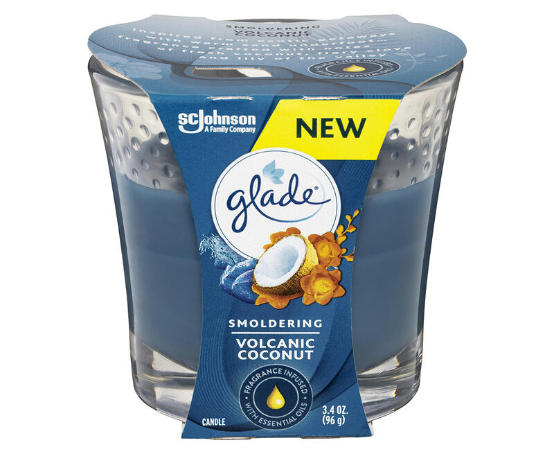 Glade Volcanic Coconut Candle 3.4oz