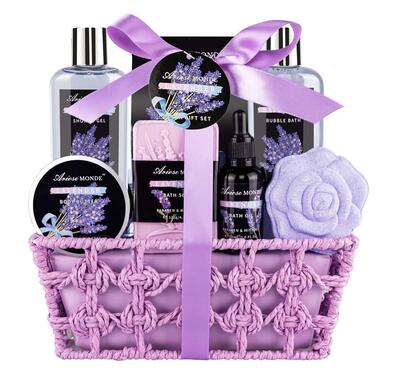 Ariose Monde Lavender Spa Gift Set: $60.00