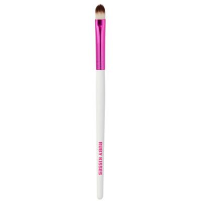 Ruby Kisses Makeup Brush Concealor